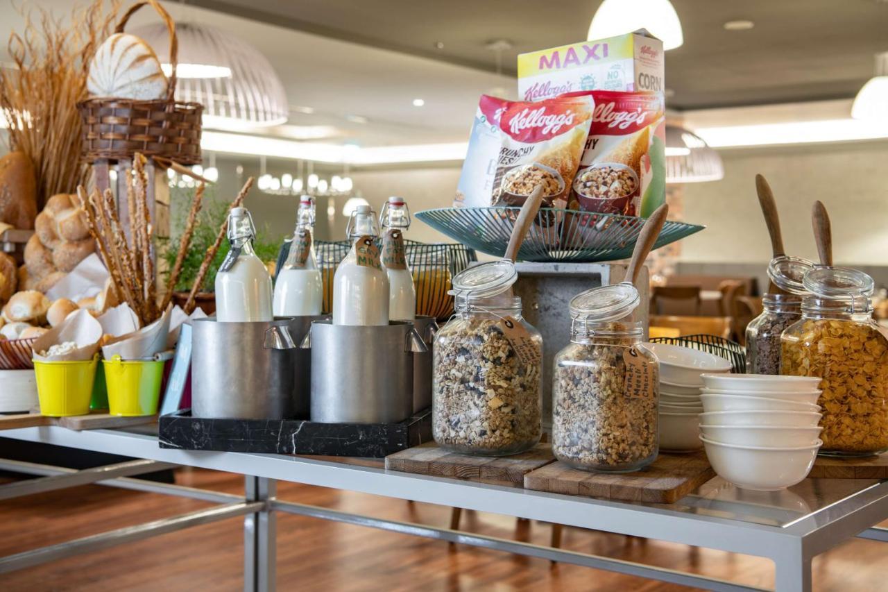 Radisson Hotel & Apartments Dammam Industrial City Eksteriør bilde