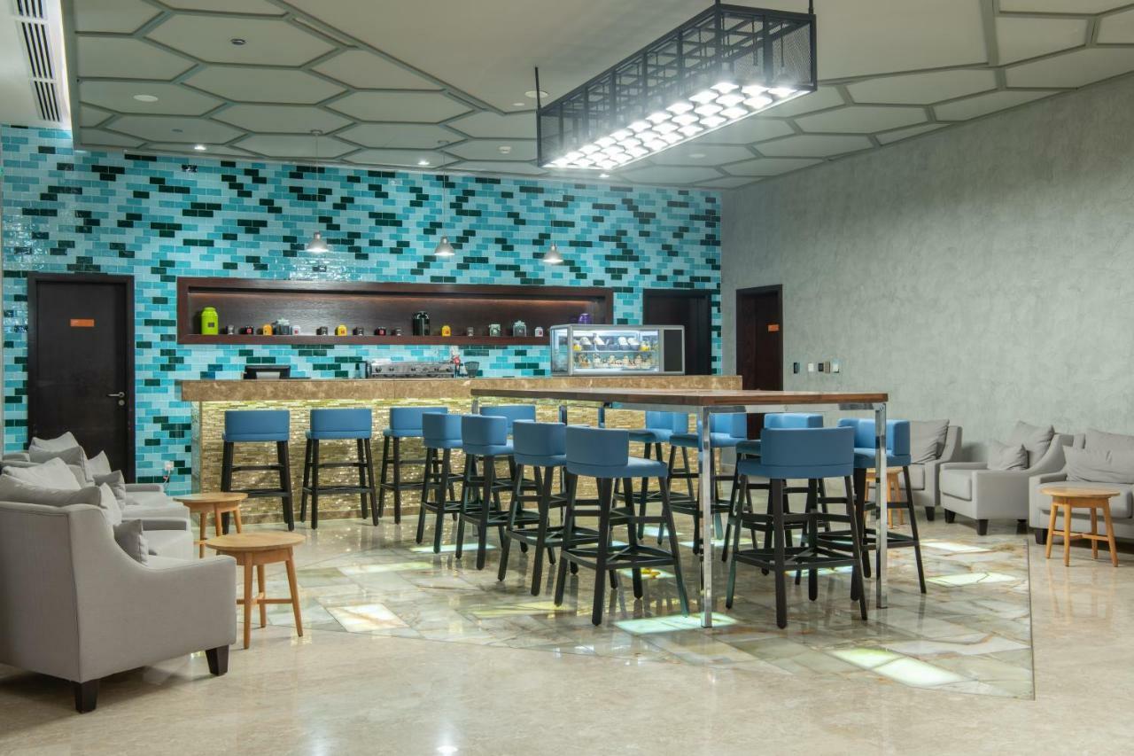 Radisson Hotel & Apartments Dammam Industrial City Eksteriør bilde