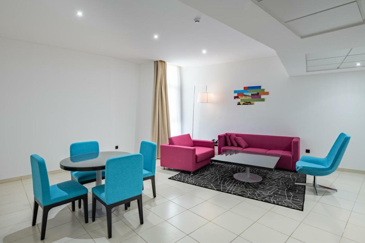 Radisson Hotel & Apartments Dammam Industrial City Eksteriør bilde