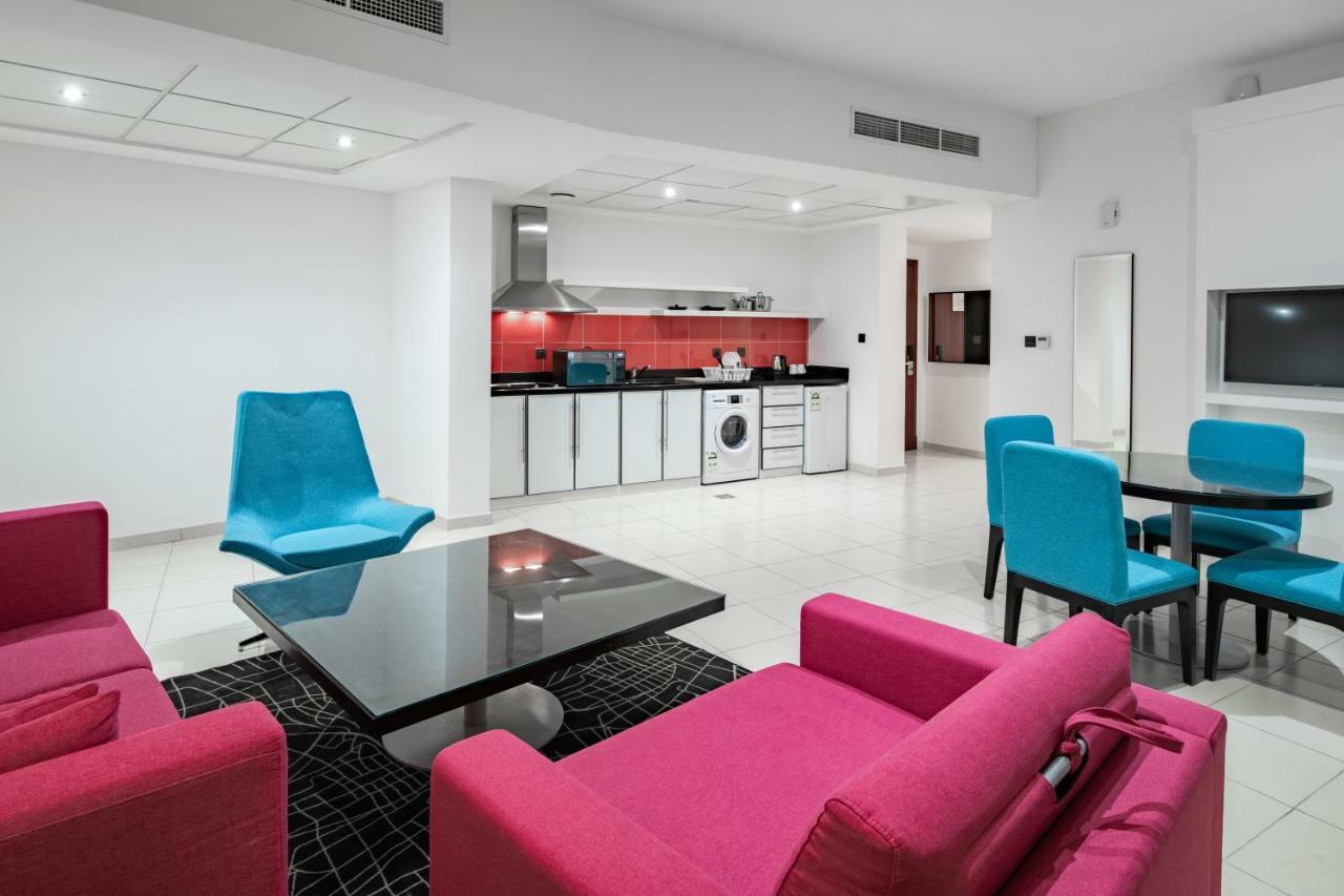 Radisson Hotel & Apartments Dammam Industrial City Eksteriør bilde
