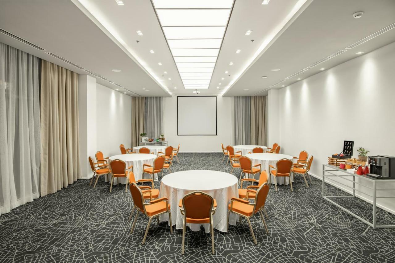 Radisson Hotel & Apartments Dammam Industrial City Eksteriør bilde